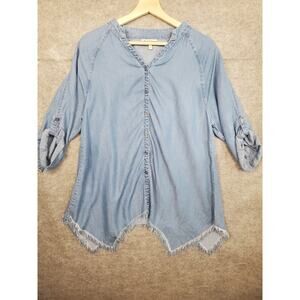 Hester & Orchard Women's Size M Blue Chambray Handkerchief Hem Button Up Top